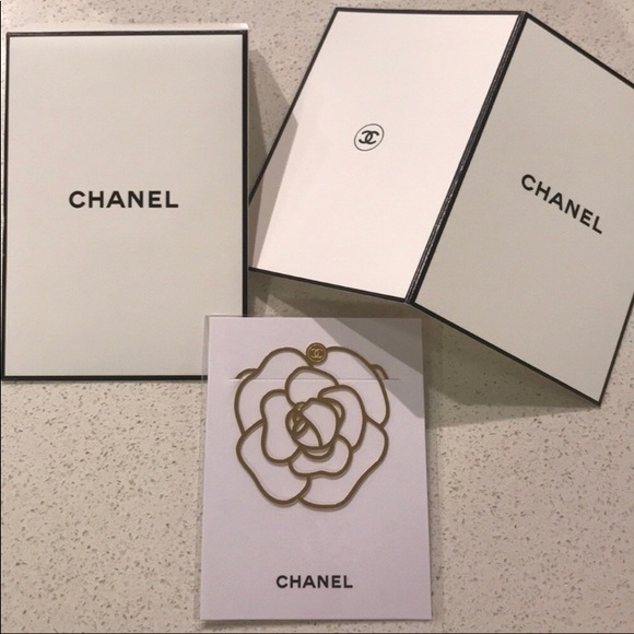 📚CHANEL Camellia Metal Bookmarks📚 - Picture 2 of 5